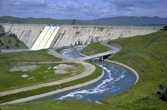 Friant Dam sends irrigation water south through the Friant-Kern Canal, and north through the Madera Canal. 